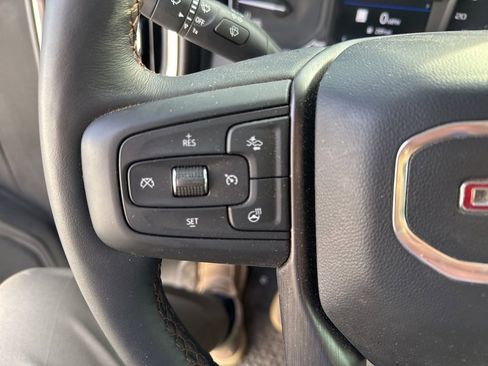 Used 2022 GMC Sierra 2500 AT4 w/ AT4 Preferred Package image 7