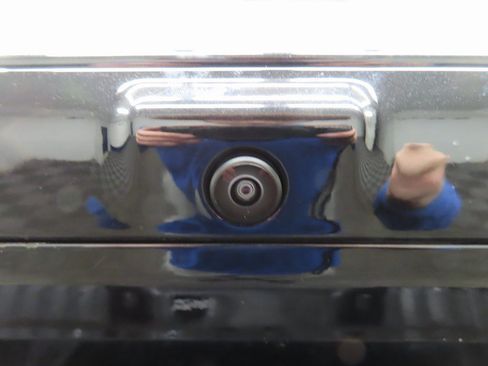 Used 2024 Ford F350 Lariat w/ Lariat Ultimate Package image 35