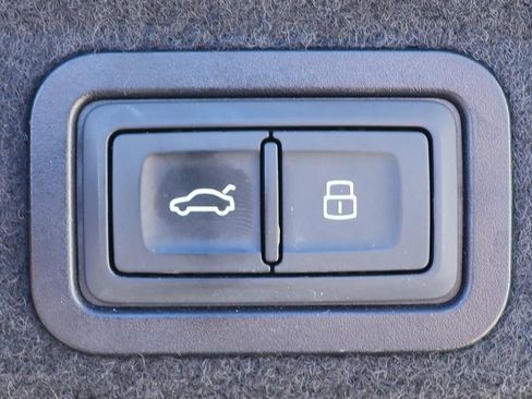 Used 2019 Audi A6 3.0T Prestige w/ Prestige Package image 23