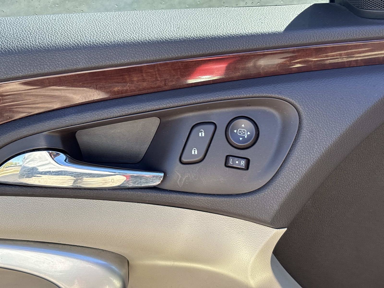 Used 2016 Buick Regal FWD image 13