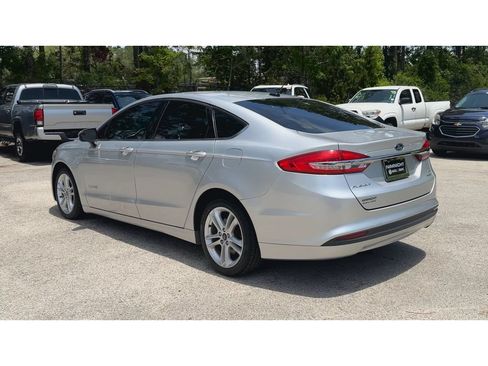 Used 2018 Ford Fusion SE FWD image 7