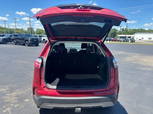 Used 2023 Ford Edge SEL w/ Convenience Package AWD/4WD image 4