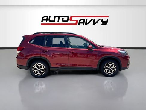 Used 2020 Subaru Forester Premium w/ Popular Package #1 AWD/4WD image 8