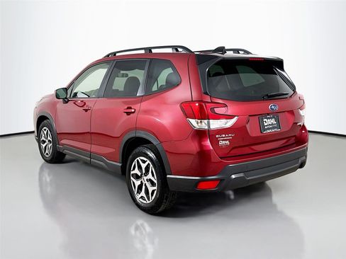 Used 2024 Subaru Forester Premium image 10