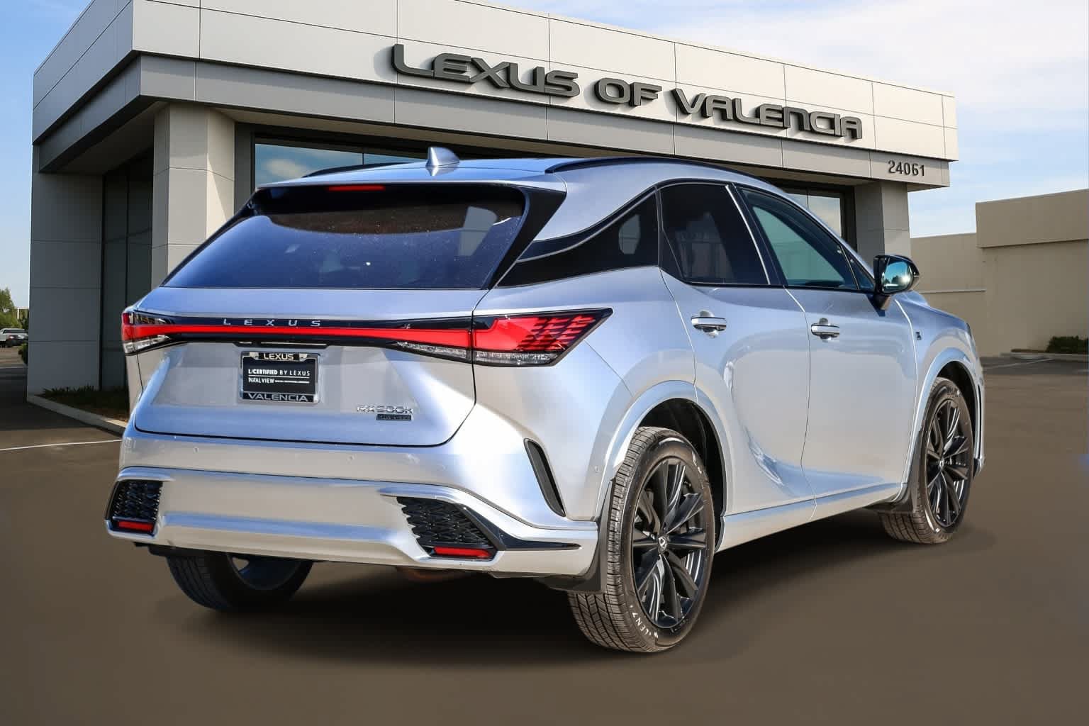 Certified 2024 Lexus RX 500h F Sport w/ Convenience Package AWD/4WD image 4