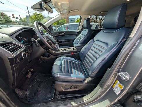 Used 2024 Ford Edge SEL w/ Sport Appearance Package image 15