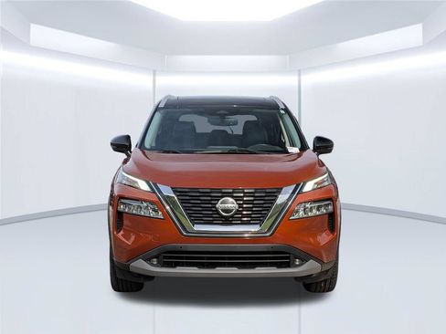 Used 2021 Nissan Rogue SL w/ Premium Package FWD image 11