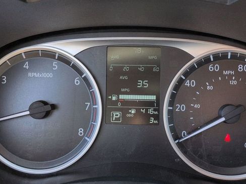 New 2025 Nissan Versa S w/ Trunk Package image 17