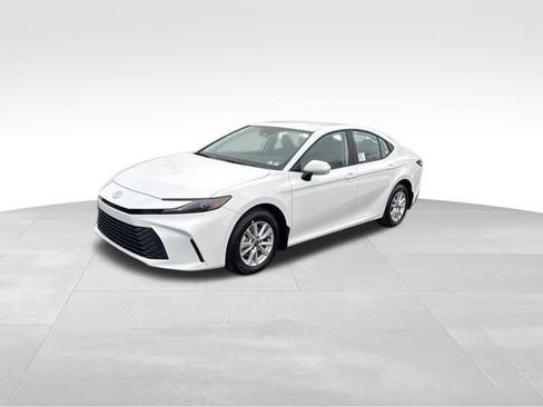 New 2026 Toyota Camry LE image 1