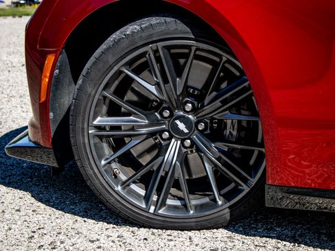 Used 2017 Chevrolet Camaro ZL1 RWD image 14