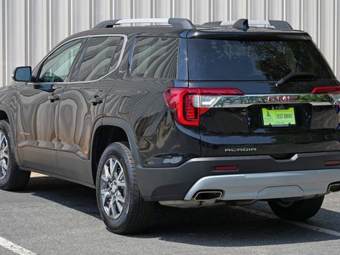 Used 2023 GMC Acadia SLT FWD image 44