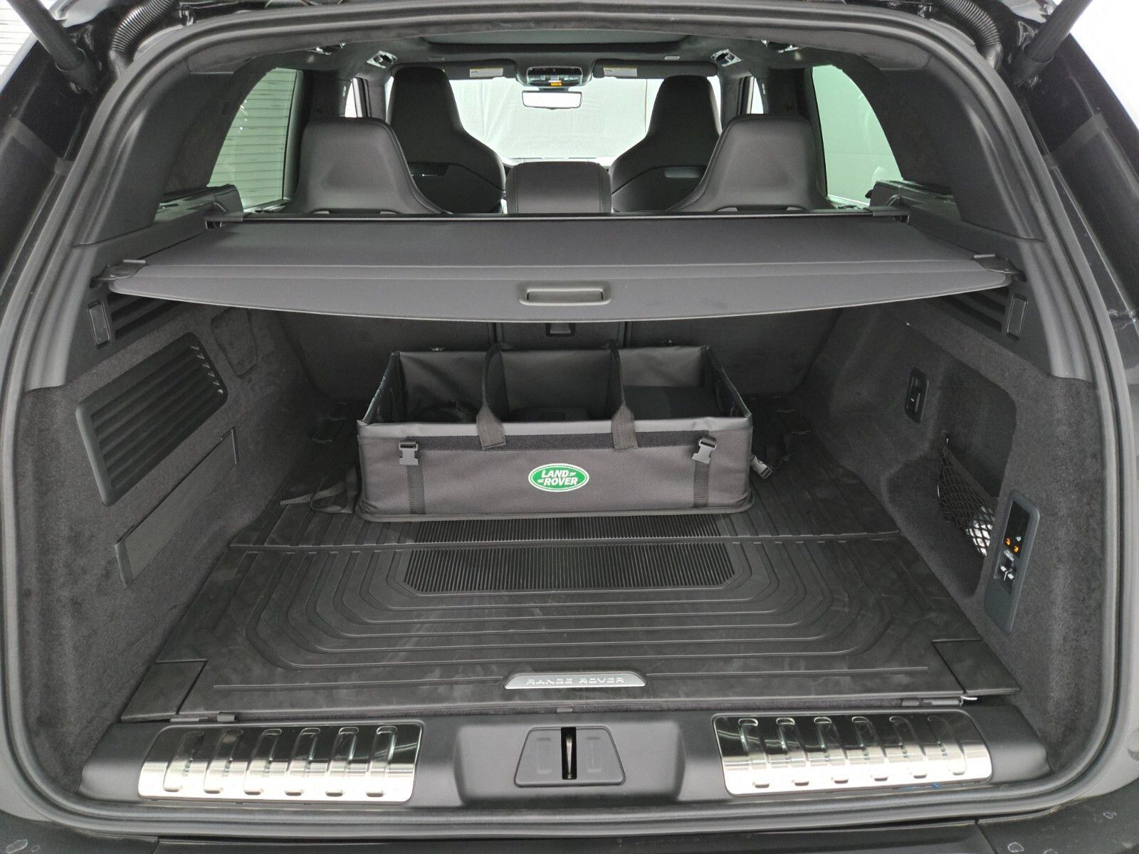 New 2026 Land Rover Range Rover Sport Autobiography AWD/4WD image 15
