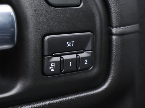 Used 2020 Chevrolet Silverado 3500 LTZ image 8