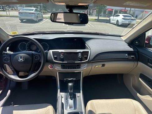 Used 2015 Honda Accord EX-L image 15