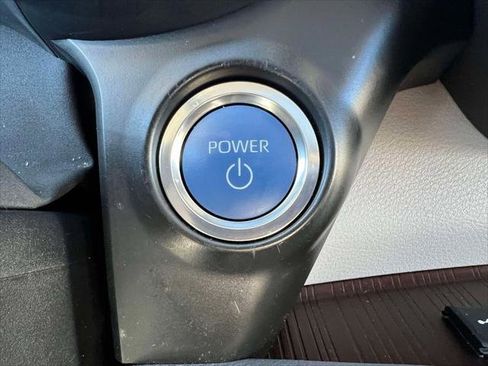 Certified 2024 Toyota Sienna LE w/ LE Plus Package image 26