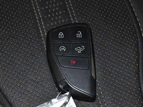 Used 2023 Chevrolet Silverado 1500 High Country w/ Technology Package image 23