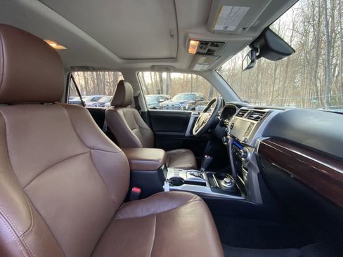 Used 2022 Toyota 4Runner Limited image 27