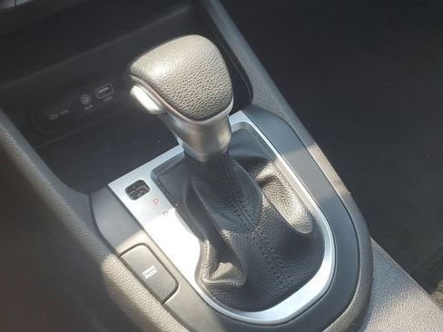 Used 2021 Kia Forte LXS FWD image 30