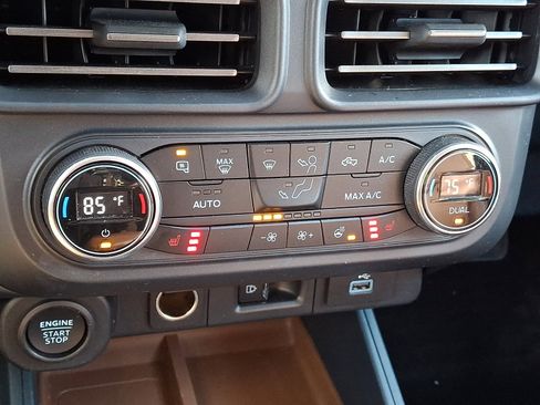 Used 2022 Ford Maverick Lariat w/ Lariat Luxury Package image 23