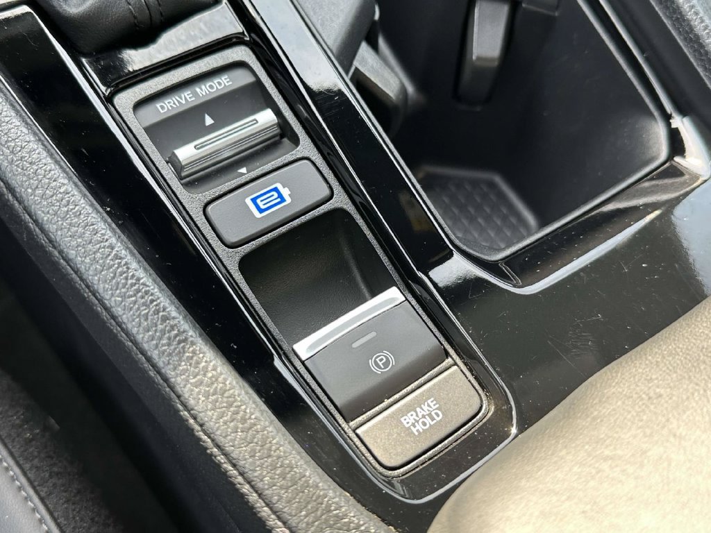 Certified 2024 Honda Accord Sport image 27