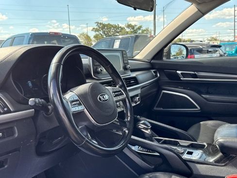 Used 2021 Kia Telluride S FWD image 17