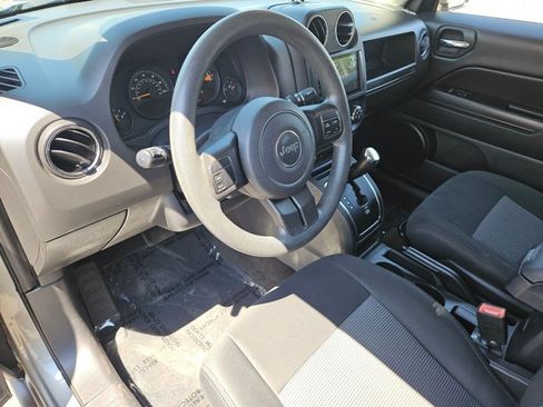 Used 2014 Jeep Patriot Sport w/ Power Value Group AWD/4WD image 10