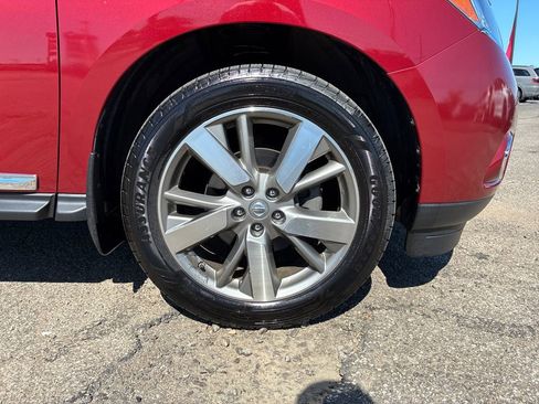 Used 2014 Nissan Pathfinder Platinum w/ Platinum Premium Package AWD/4WD image 9