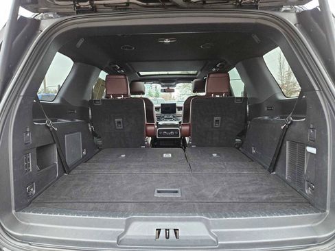 Used 2022 Ford Expedition Limited image 18