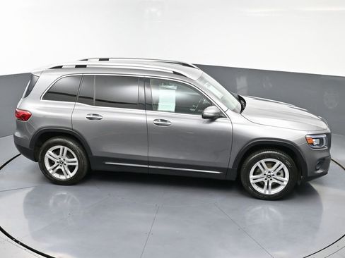 Used 2022 Mercedes-Benz GLB 250 w/ Premium Package Lite image 55