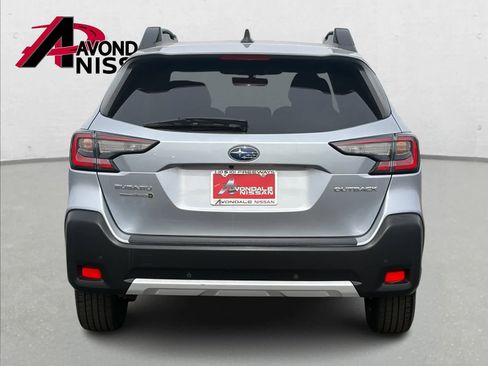 Used 2023 Subaru Outback Limited image 6