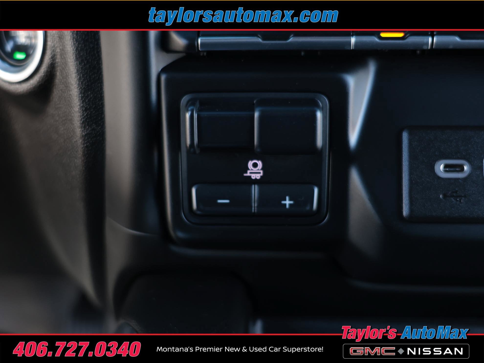 Used 2021 Chevrolet Silverado 1500 RST w/ Z71 Off-Road Package AWD/4WD image 17