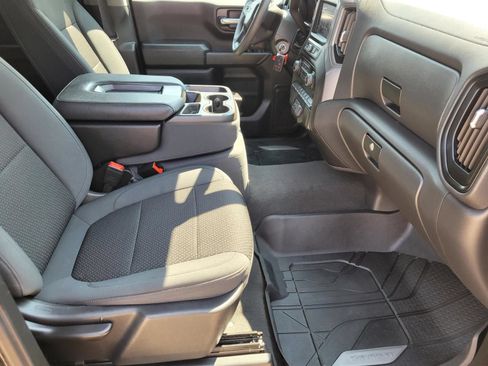 Used 2021 Chevrolet Silverado 1500 Custom Trail Boss AWD/4WD image 11