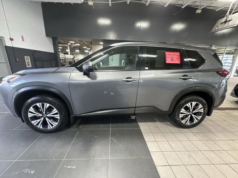 Certified 2021 Nissan Rogue SV image 35