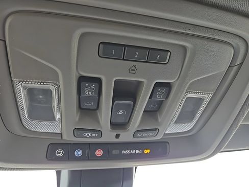 Used 2019 GMC Sierra 1500 SLT w/ SLT Premium Plus Package AWD/4WD image 21