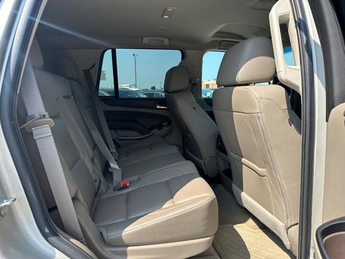 Used 2016 Chevrolet Tahoe LT w/ Luxury Package RWD image 11