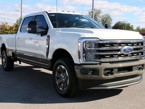 New 2026 Ford F350 King Ranch w/ FX4 Off-Road Package AWD/4WD image 4
