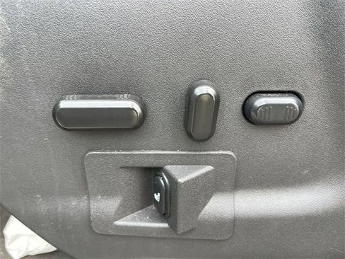 Used 2018 Ford Transit 350 XLT image 8