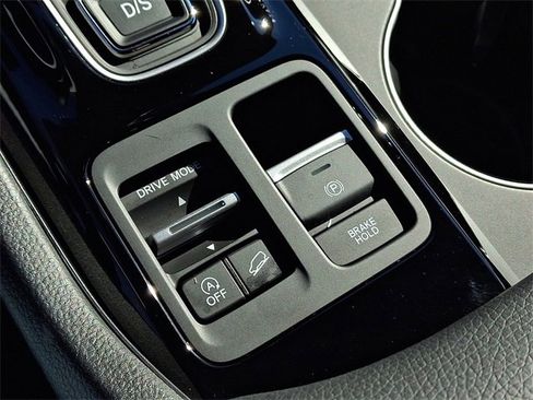 Certified 2025 Honda Pilot EX-L image 25