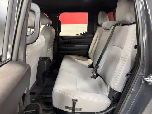 Certified 2025 Toyota Tacoma SR5 AWD/4WD image 16