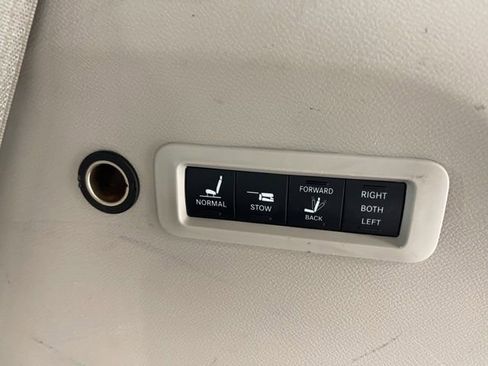 Used 2021 Chrysler Pacifica Limited w/ Premium & Safety Sphere Group AWD/4WD image 11