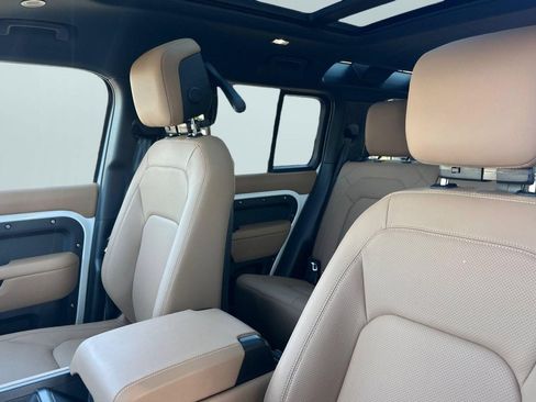 New 2026 Land Rover Defender 110 X-Dynamic SE AWD/4WD image 26