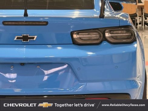 Used 2023 Chevrolet Camaro ZL1 RWD image 8
