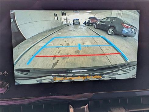 Used 2025 Toyota Corolla LE FWD image 13