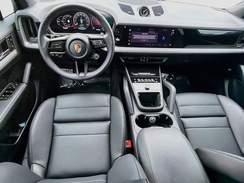Used 2026 Porsche Cayenne E-Hybrid AWD/4WD image 17