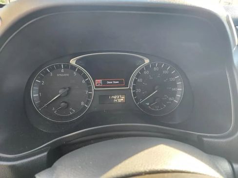 Used 2015 Nissan Pathfinder S image 16