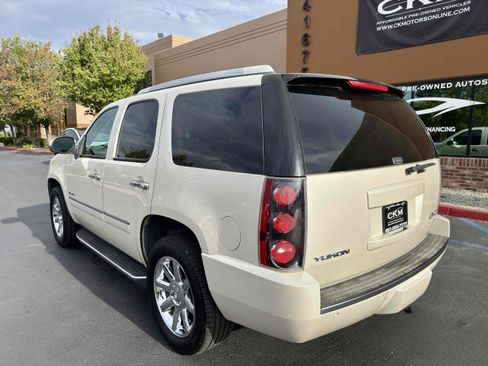 Used 2014 GMC Yukon Denali image 8
