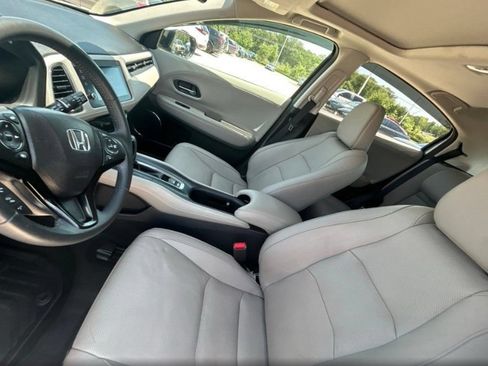 Used 2019 Honda HR-V EX-L image 12