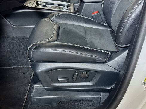 Used 2023 Ford Explorer ST image 16