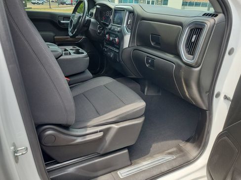 Used 2021 Chevrolet Silverado 1500 LT AWD/4WD image 21