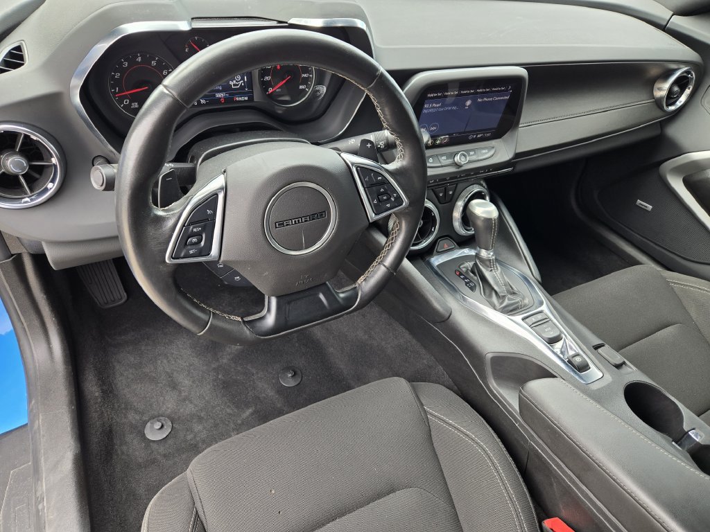 Used 2022 Chevrolet Camaro LT w/ Technology Package RWD image 27